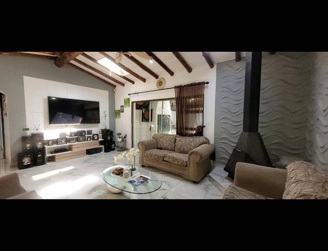 4 BEDROOM HOUSE FOR SALE IN BRACKENDOWNS